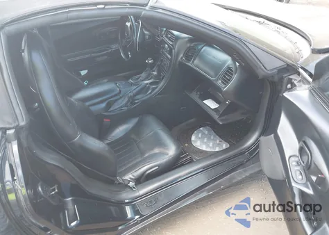 2000 Chevrolet Corvette from USA, damaged, VIN 1G1YY32G7Y5133160